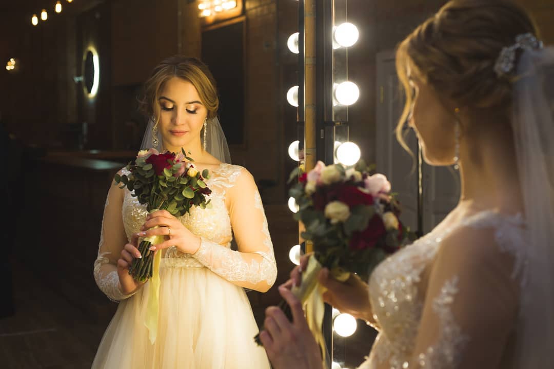 В разгар лета знакомим вас с зимней прекрасной свадьбой
Виталий и Ольга 20.02.202

Фотограф Олег Борисов
Видеограф Марина Борисова
Фотостудия Леона стейдж
Ведущий Роман… 